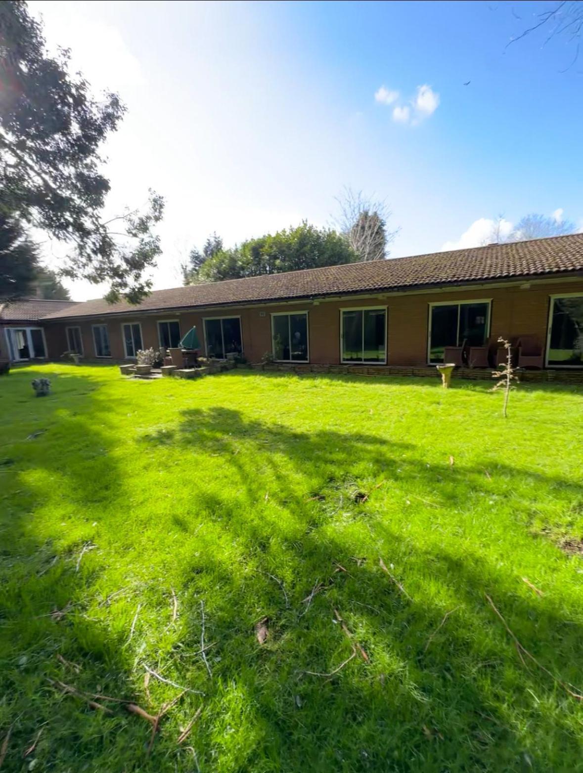 Selborne Studios Off Road Gated Parking Coventry Bagian luar foto