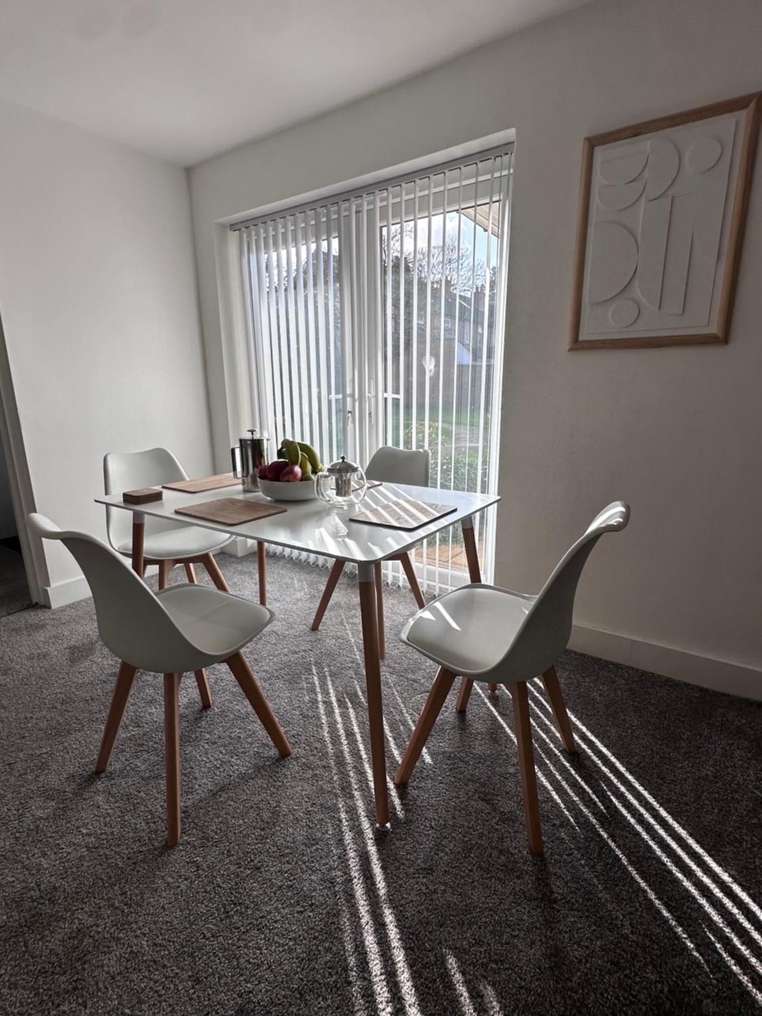 Selborne Studios Off Road Gated Parking Coventry Bagian luar foto