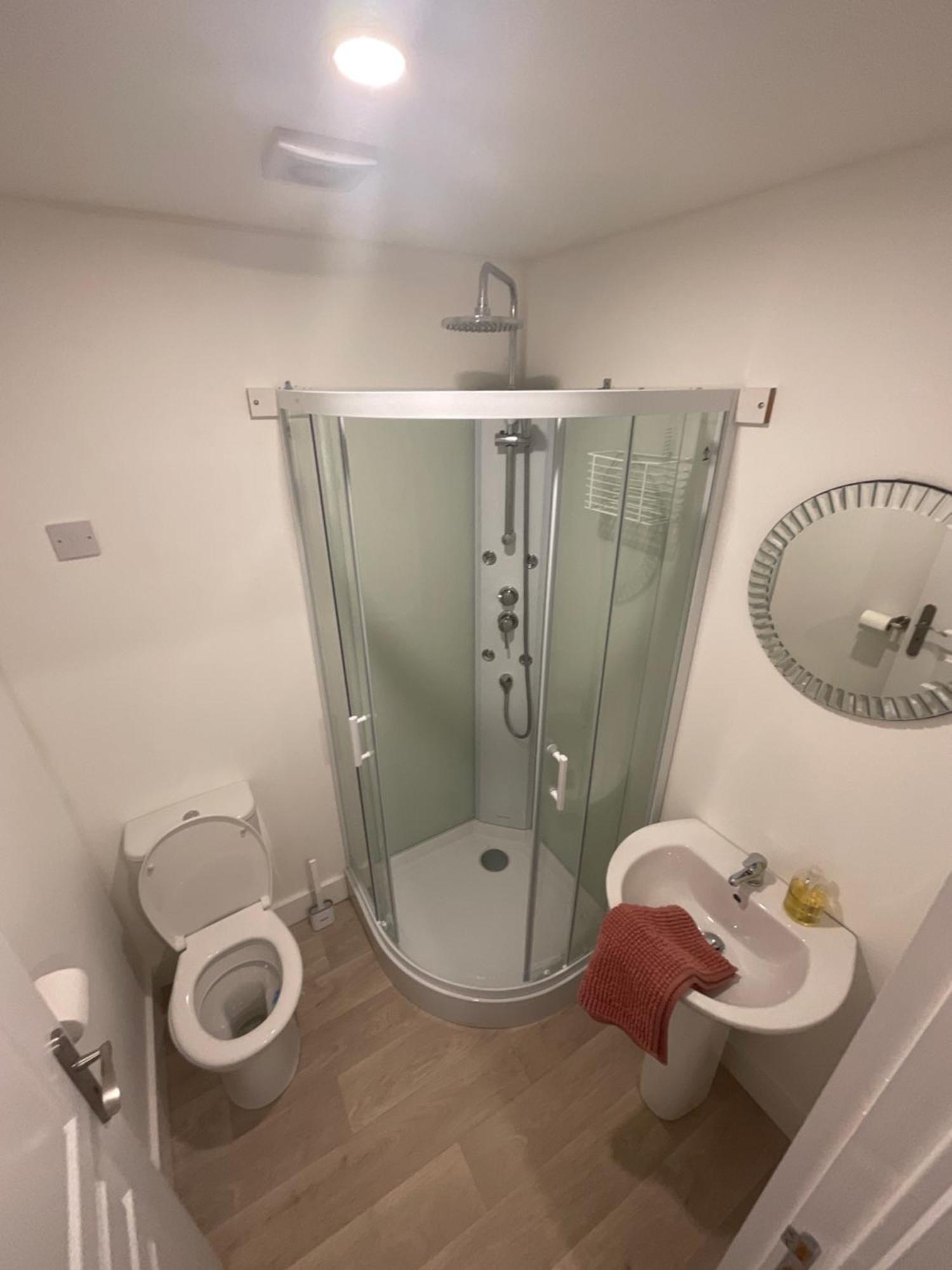 Selborne Studios Off Road Gated Parking Coventry Bagian luar foto